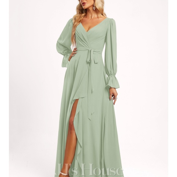 Bridesmaid Green Maxi Dress - Picture 5 of 6